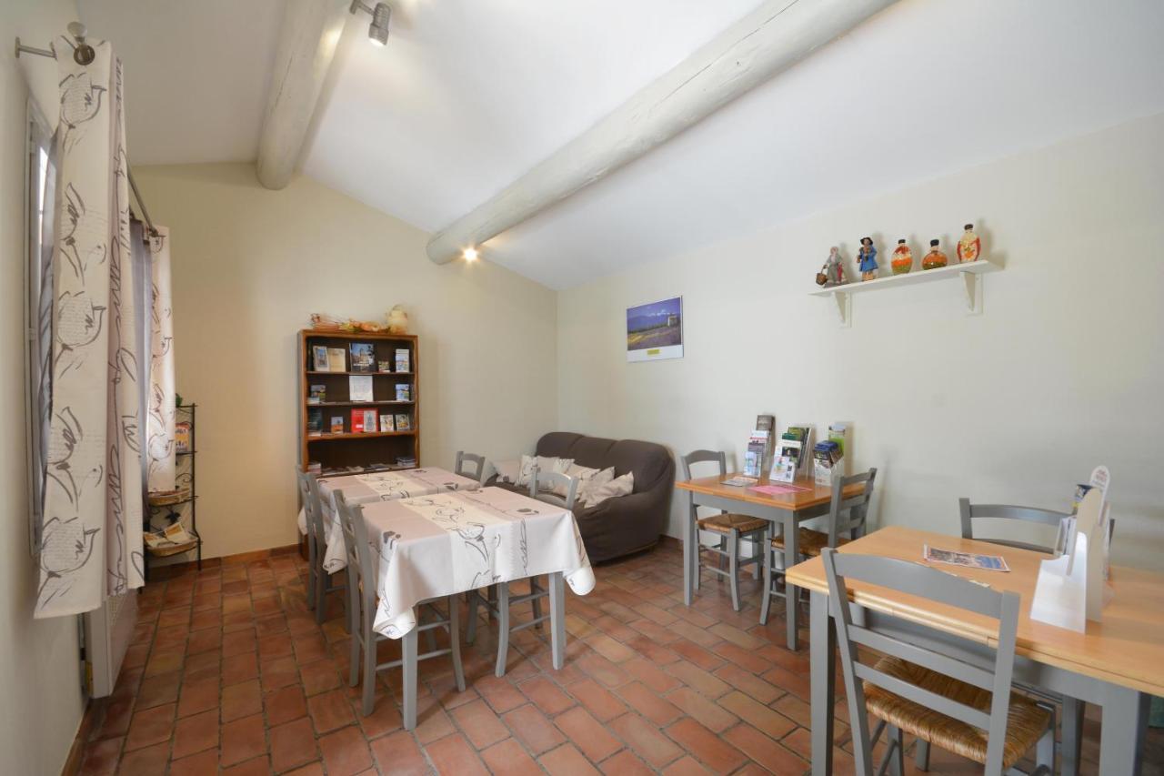 Chambre D'Hotes Au Vieux Chene Grillon Zewnętrze zdjęcie